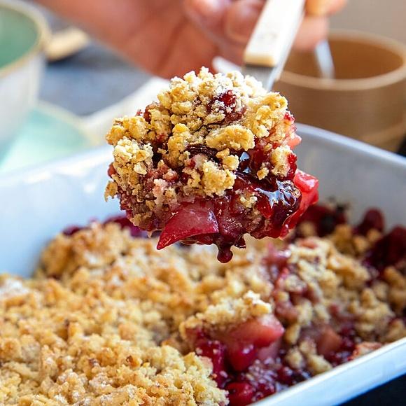 Birnen-Beeren-Crumble
