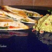Quesadillas mit Guacamole, klassisch mexikanisch