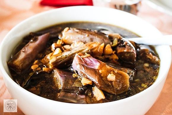 Adobong talong – auberginen adobo – philippinisches eggplant gericht