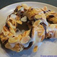 Nusskringel mit Marzipan