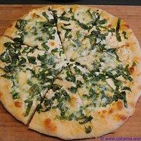 Pizza bianca mit Bärlauch