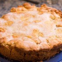 Apfelkuchen, gedeckt