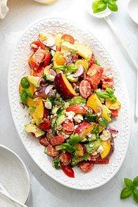 Tomaten-nektarinen-salat – perfekt zum grillen