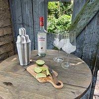 Der sommercocktail «summer gedeck» mit echter nordhäuser doppelkorn & ipa