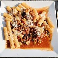 Pasta mit Auberginen und Zucchini