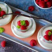 Klassische vanille panna cotta – super einfach & schön cremig