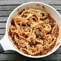 Pasta mit Hühnerherzen-Ragù iii