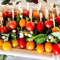 Tomaten-mozzarella spiesse – tomato-nozzarella skewers