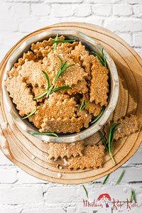 Sesam-Cracker mit Rosmarin und Anstellgut