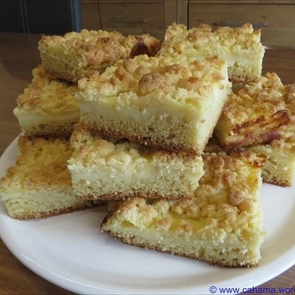 Schneller Streuselkuchen mit Vanillepudding