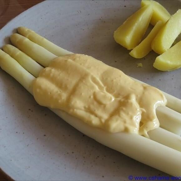 Grapefruit-Hollandaise