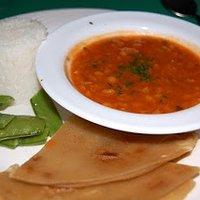 Linsencurry mit Chapati und Reis