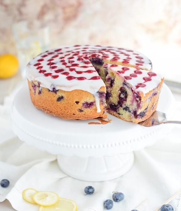 Zitronen-Blaubeer-Kuchen – super saftig und einfach