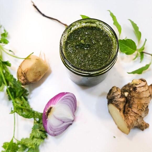 Koriandersauce – aromatische sauce aus frischem koriander
