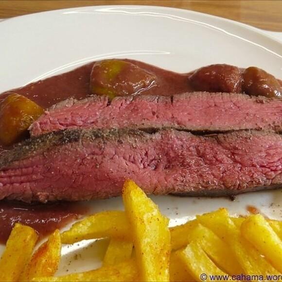 Sole (rückwärts sous-vide-gegart) mit Feigen-Portwein-Sauce