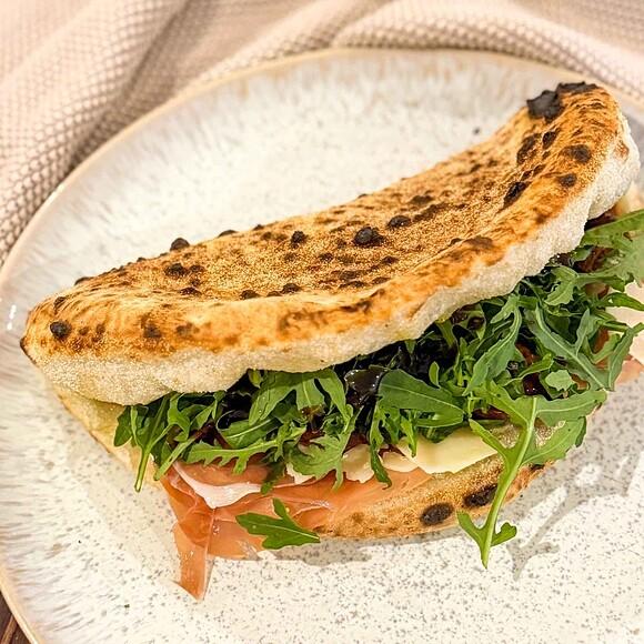 Panuozzo: Italienisches Pizza-Sandwich selber machen