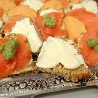 Lachs mit Avocadoschaum
