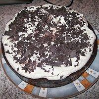 Bananentorte mit Schokoguss und Sahnehaube