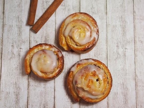 Gefüllte Zimtschnecken