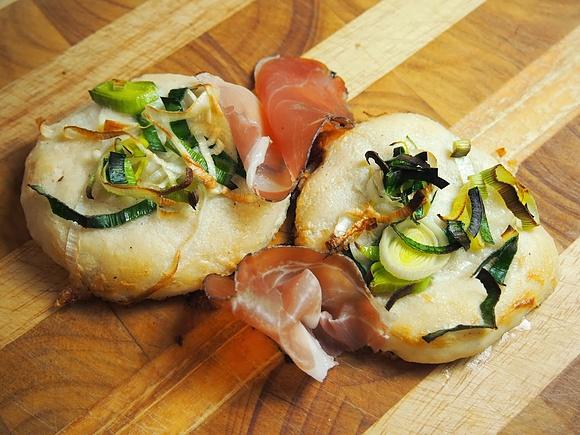 Mini-Lauch-Pizzen