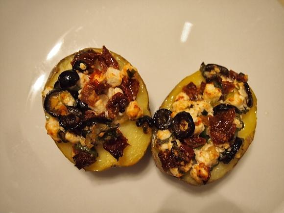 Gebackene Kartoffeln mit Tomaten-Öl-Topping