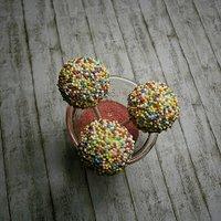 Kunterbunte Cake Pops