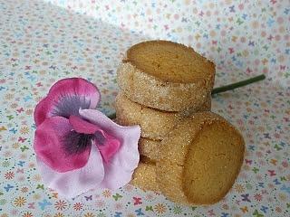 Zitronenplätzchen und luftige Baisers