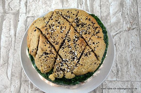 Herzhafte Fladenbrot Torte