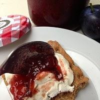 Aromatische Kaffee-Zwetschgenkonfitüre