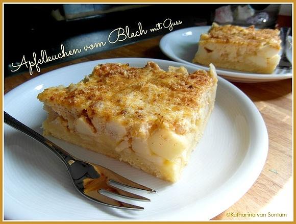 Apfelkuchen vom Blech mit Guss