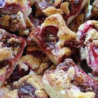 Pflaumenkuchen mit Zimtzuckerkruste