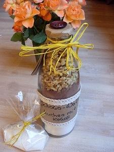 Cake in the bottle mit kokos und walnüssen vegan