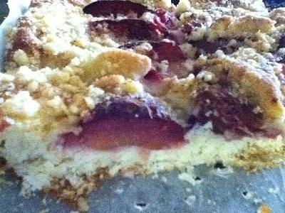 Pflaumen kirsch kuchen mit quark-öl teig