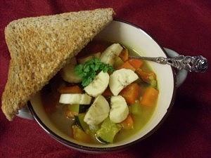Bananen-Curry-Eintopf mit Erdnussbutter vegan