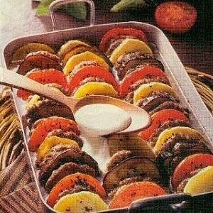 Fleisch-Gemüse-Auflauf