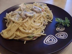 Scharfe Spaghetti in Sahnesoße