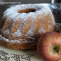 Apfel-Nuss-Guglhupf