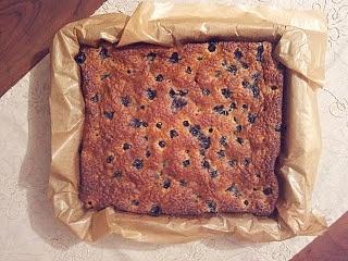 Blondie mit Blaubeeren