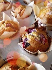 Kardamom-Beeren-Muffins mit Vanille - Rezept zum Sommer