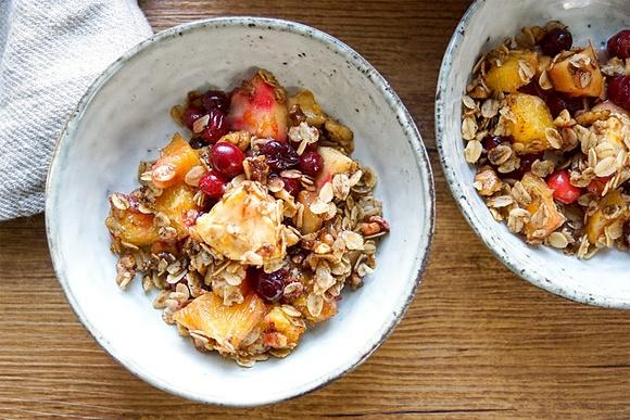 Cranberry Apfel Crisp mit Orange (Vegan + Glutenfrei)