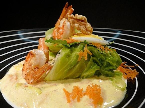 Wirsing-Frischkäse-Roulade mit Kräutern