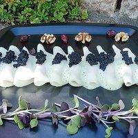 Vegane Kohlrabi-Ravioli mit roten Linsen und Walnüssen
