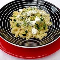 Hörnli mit Zucchini und Ricotta