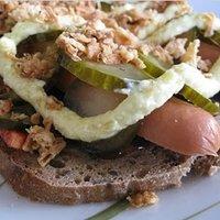 Hot Dog für arme Würstchen