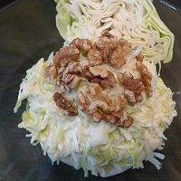 Spitzkohl-Waldorf-Salat