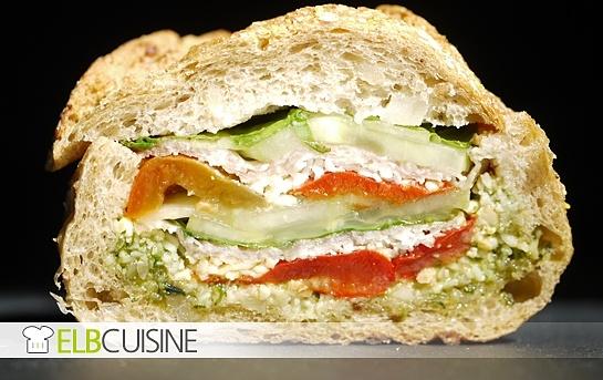 Sommer bringt Picknickbrötchen für den Ausflug