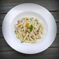 Penne mit Gemüse-Kräuter-Sauce