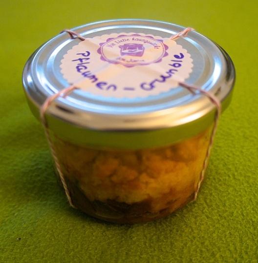 Pflaumen-Crumble im Glas