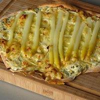 Spargel-Flammkuchen