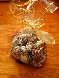 Geschenke aus der Küche: Amaretto-Trüffel